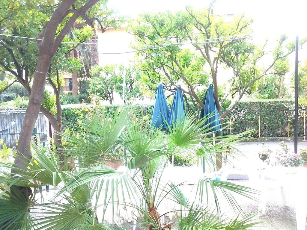 Hotel Piccolo Eden Nervi Luaran gambar